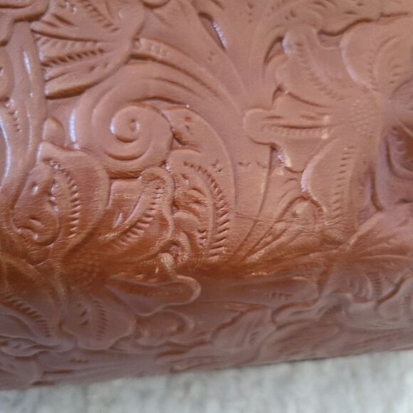 Patricia Nash Poppy Tote in Burnished Tooled Gold - Picture 3 of 14